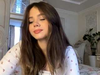 maudcrafts webcam model stream image