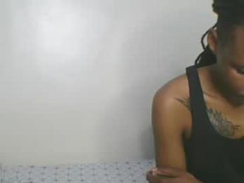 messyluna webcam model stream image
