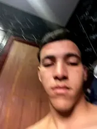 novin19_ webcam model stream image