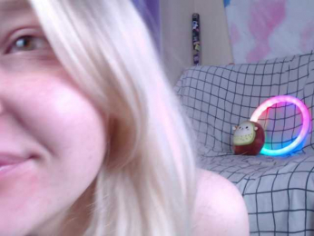 FlexxyLexy webcam model stream image