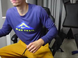 Ryan Dozer webcam model stream image