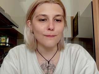 ellabloom webcam model stream image