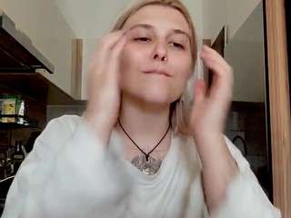 ellabloom webcam model stream image