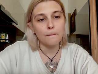 ellabloom webcam model stream image