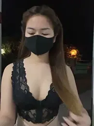 BabyThree_ webcam model stream image