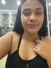 Miaawhithe webcam model stream image
