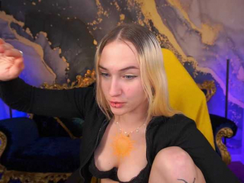 LilElfie webcam model stream image