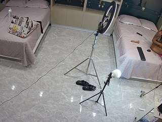 voyeurcam-casa-salsa-versus-room webcam camsoda model stream image