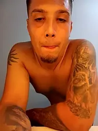 Brhryan webcam model stream image