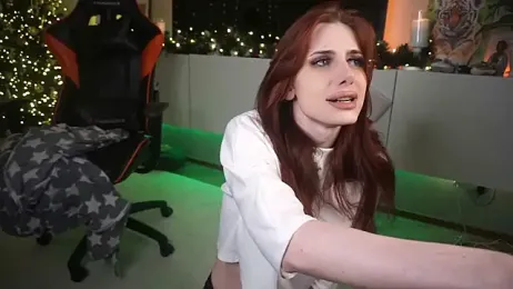 Foxy_irene webcam model stream image