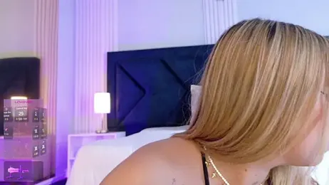 MollyCruz webcam model stream image