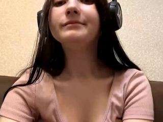 aurorareddy webcam model stream image