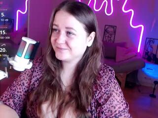 Lizzy Shine webcam model stream image