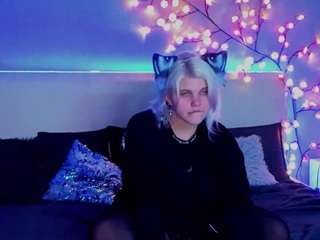 joannlowe webcam model stream image