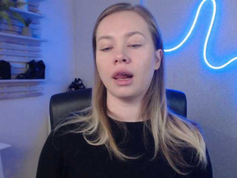 hollyBB webcam model stream image