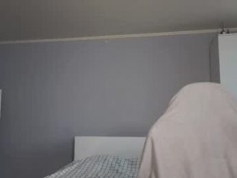 milaslovv webcam model stream image