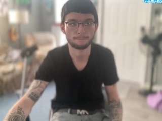 youngkubenski215 webcam camsoda model stream image