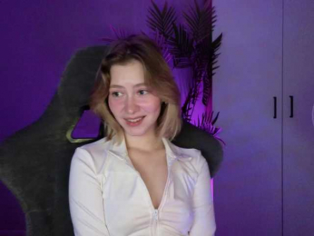 KUQOSA webcam model stream image