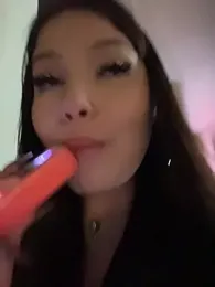 Kissy_Moon webcam stripchat model stream image