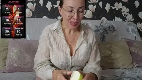 LybovNTV webcam model stream image