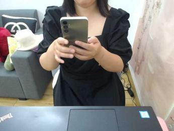 --Luna-- webcam model stream image