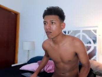 shantiwest webcam model stream image