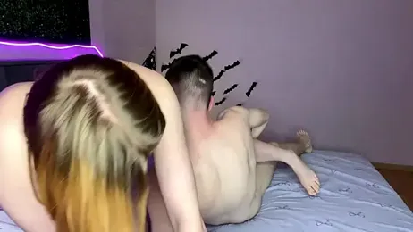 julielourens webcam model stream image