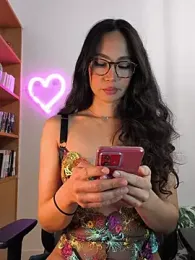 Naughty-Jessie webcam model stream image