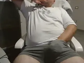 iron_boy80 webcam model stream image