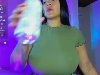 harmony_bigbreasts webcam model stream image
