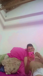 MoonFoox webcam model stream image