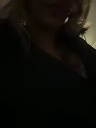 AnissaHale webcam model stream image