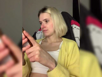 Asya_ webcam model stream image