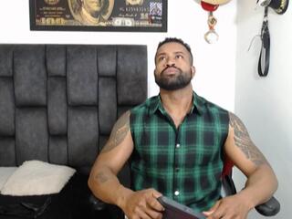 Blade Strong webcam model stream image