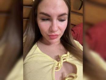 Alissa2 webcam bongacams model stream image