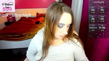 MoranaKit webcam stripchat model stream image