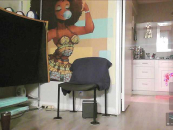 QueenAnitaDix webcam model stream image