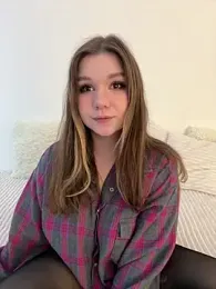 PumaShyXD webcam model stream image