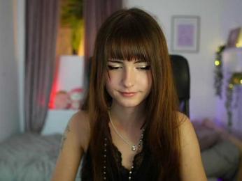 EllaYoung 预览图