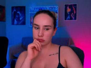 angie_foxy webcam model stream image