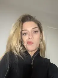 Bellalolahot webcam model stream image