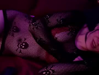 chloekissxo webcam model stream image