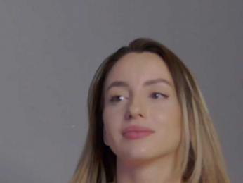 AlexisWhite webcam model stream image