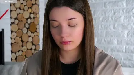 LowOncoming webcam model stream image