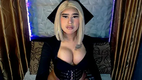 AtashaNicoLe webcam model stream image