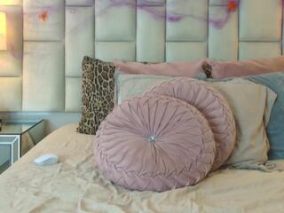 Angel Sweety webcam model stream image