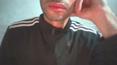 julian_hard1 webcam model stream image