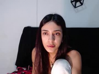 juan_and_luciana webcam model stream image