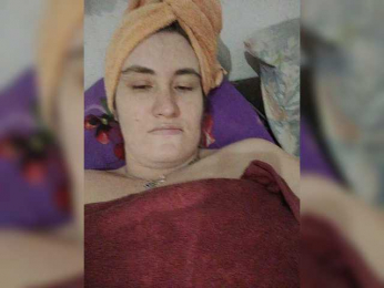 Xo4y-SeXa webcam model stream image