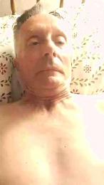 Keeviinhot webcam model stream image